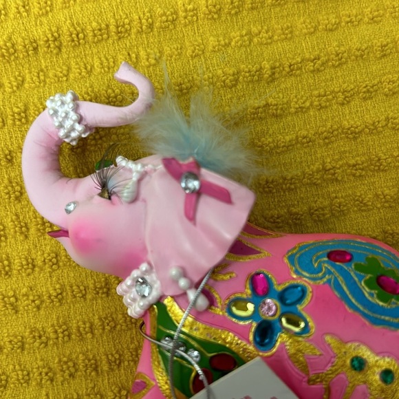 Margaret Le Van Pink Elephant. Reach High For Hope. Limited. - Picture 6 of 11